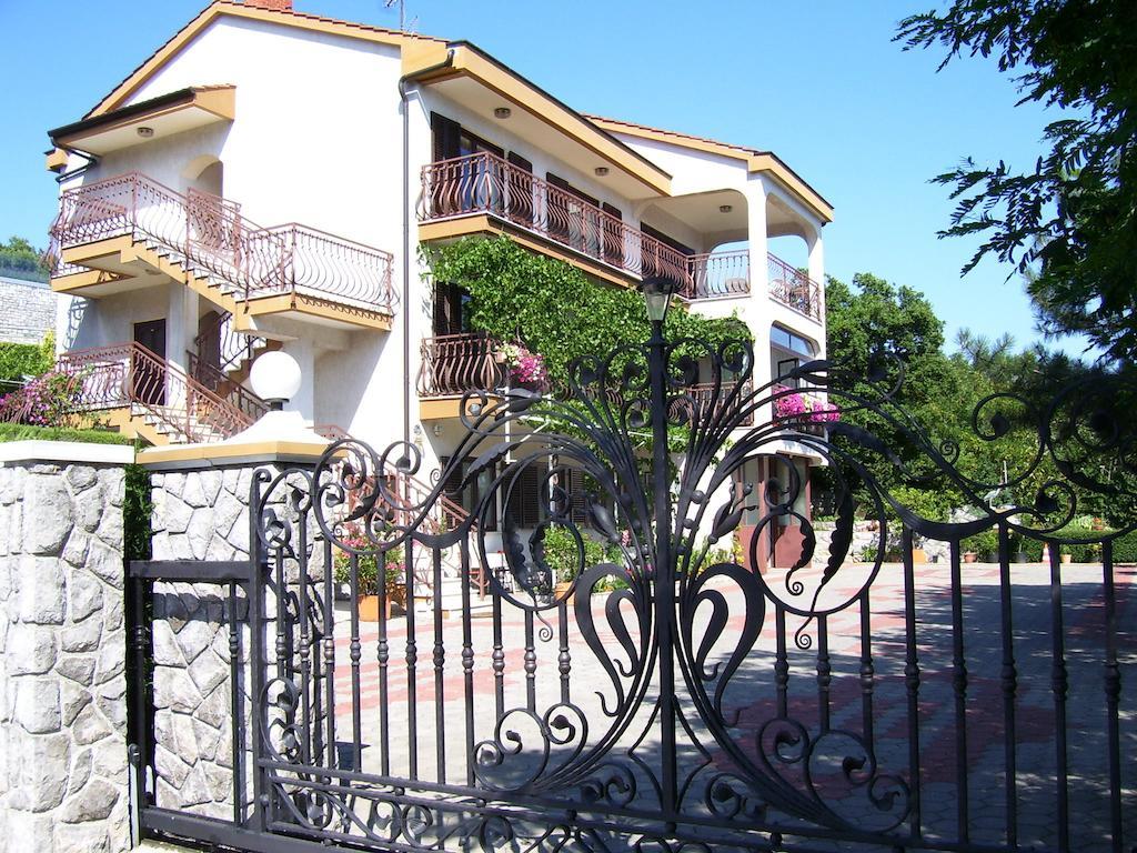 Apartments Villa Luciana Рієка Екстер'єр фото